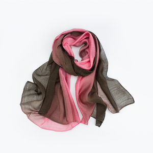 Bufanda de color degradado de mezcla modal de seda ultra suave teñida con lazo para el verano