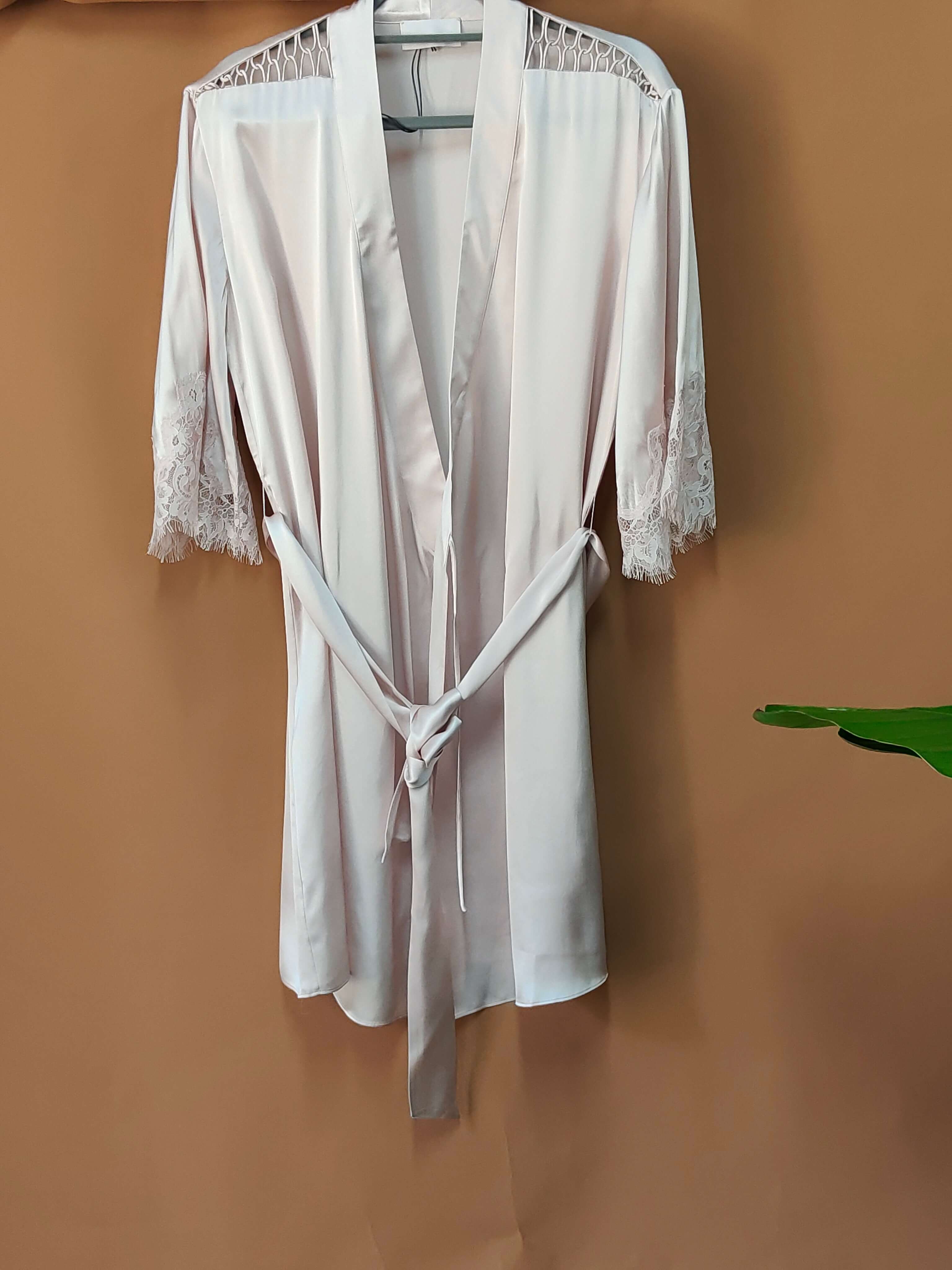 Traje de kimono de seda para mujer de diseño único personalizado Blush Pink para novias