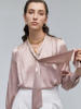 Diseñe la blusa del cuello de la corbata de seda con mangas largas para mujeres del fabricante de ropa