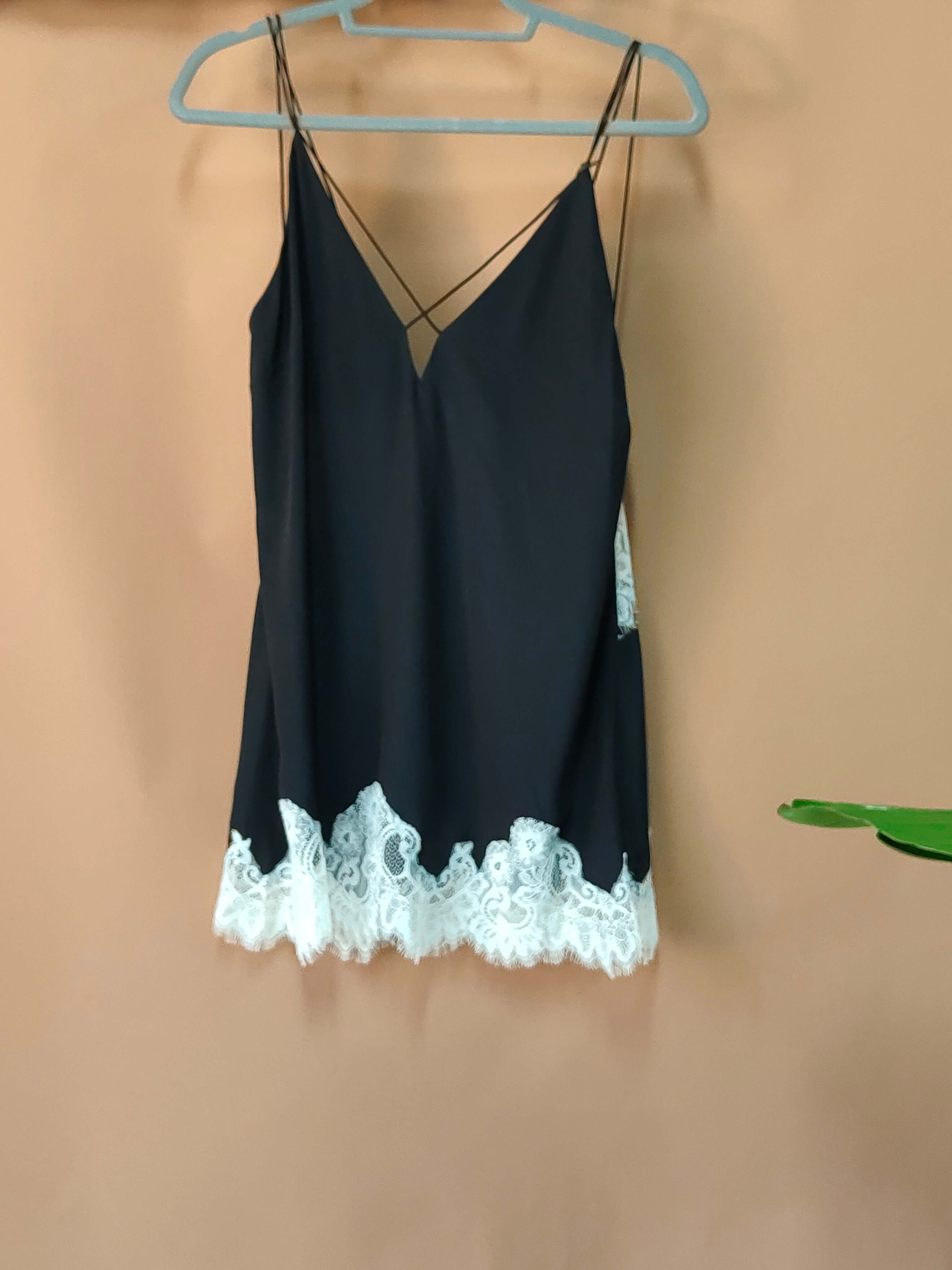 Fabricación de seda sexy vestido de lencería floral negro con abertura para mujer a granel